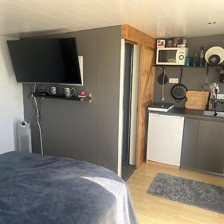 Adorable Tiny House In Reykjavik Vila Exterior foto